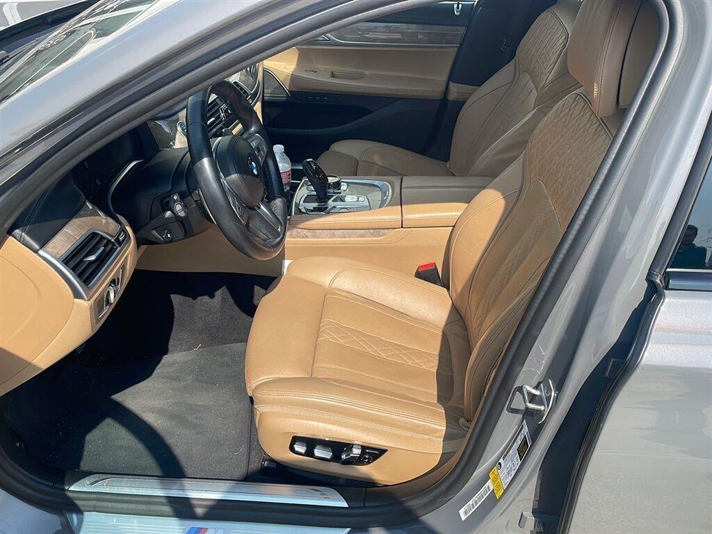 bmw 7 series 2020 WBA7T2C07LGF96779 image bmw 7 series 2020 WBA7T2C07LGF96779 image